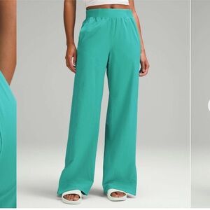 Lululemon Stretch Woven Wide-Leg High-Rise Pant 32" Size medium